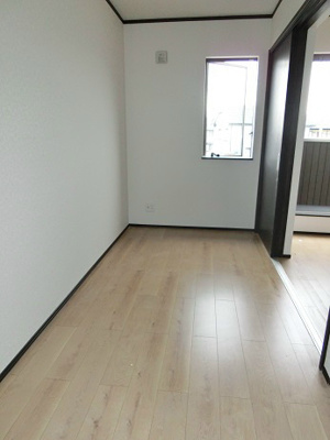 【居間・リビング】 | スカイフィールド | リビング横室