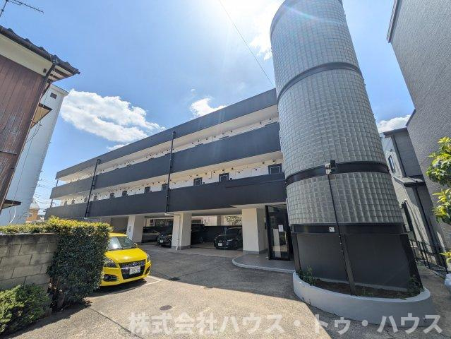 ラ・メゾン本八幡の外観