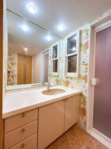 クレストテラス佐鳴台　中央区佐鳴台5丁目の独立洗面台