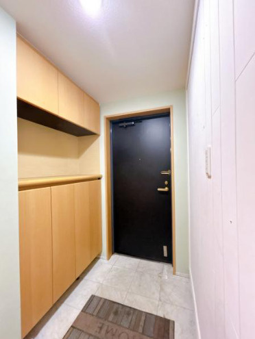 クレストテラス佐鳴台　中央区佐鳴台5丁目の玄関