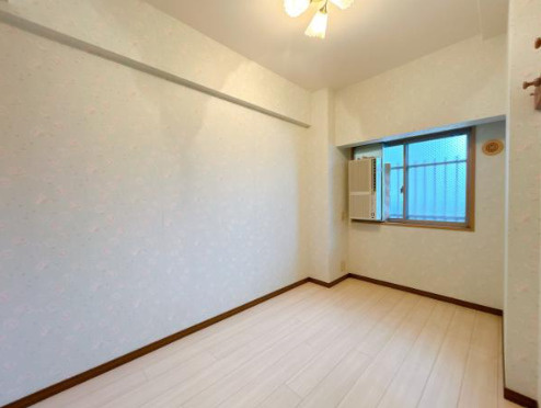 クレストテラス佐鳴台　中央区佐鳴台5丁目の洋室