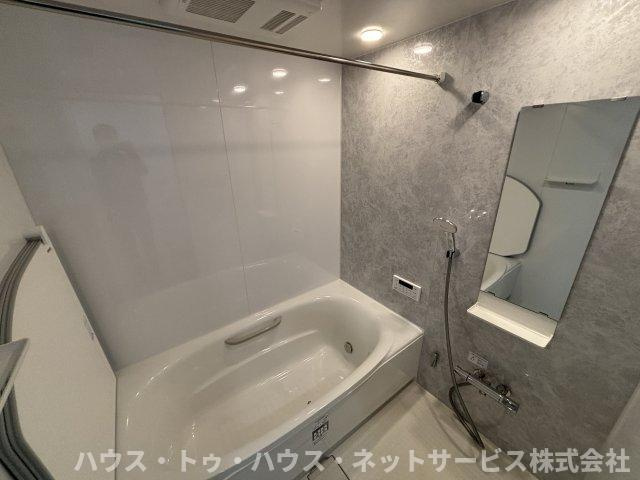 ボヌールメゾンCの浴室