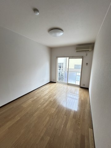 ヴィラ六甲の寝室