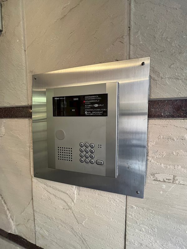 グランディア花隈駅前の外観