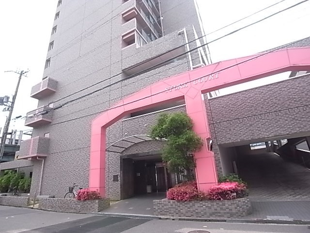 ストークコートの外観