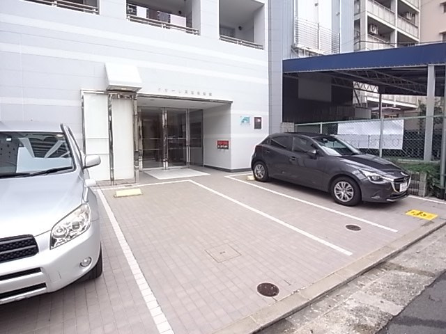クオーレ三宮弐番館の外観