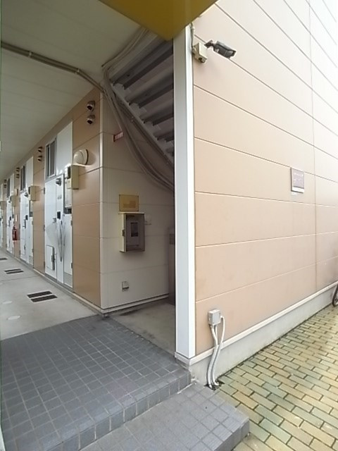 レオパレスT&Yのエントランス