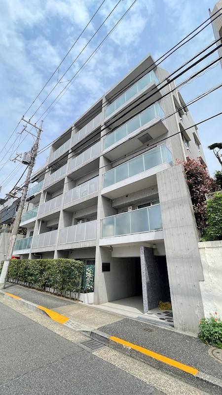 レガリア都立大レジデンスの外観