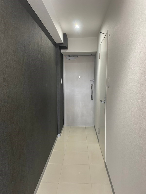 レガリア都立大レジデンスの玄関