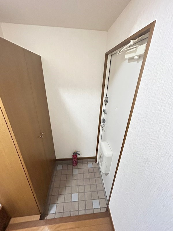 うえむらハイツの玄関