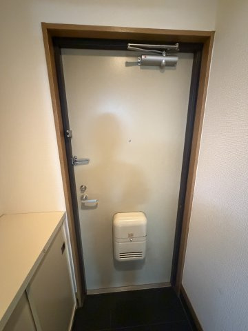 フルール須磨の玄関