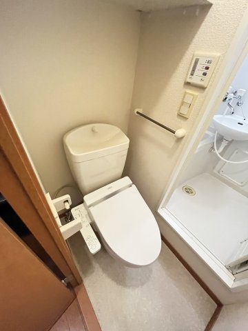 レオパレスライトハウス上田のトイレ