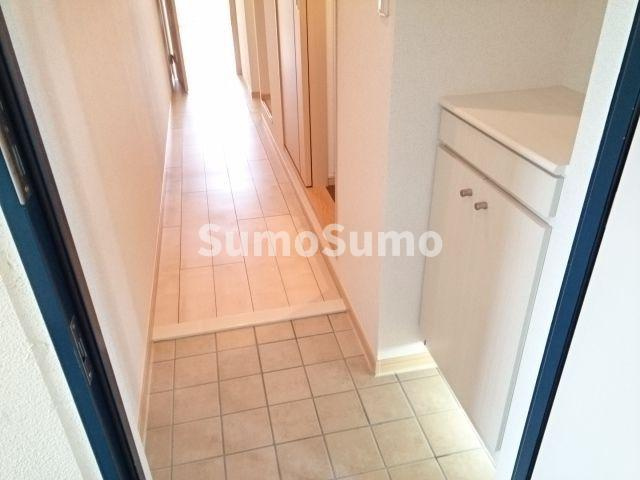 リヴァージュ出来島の玄関|ゆったりとした玄関です