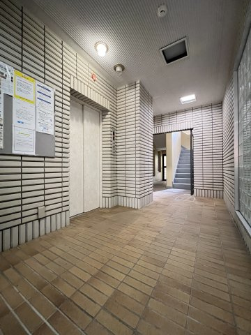 アーバニー大賀のロビー