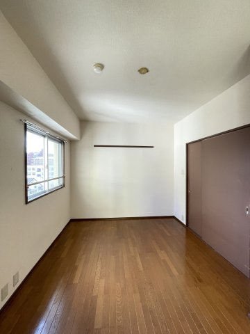 アーバニー大賀の寝室