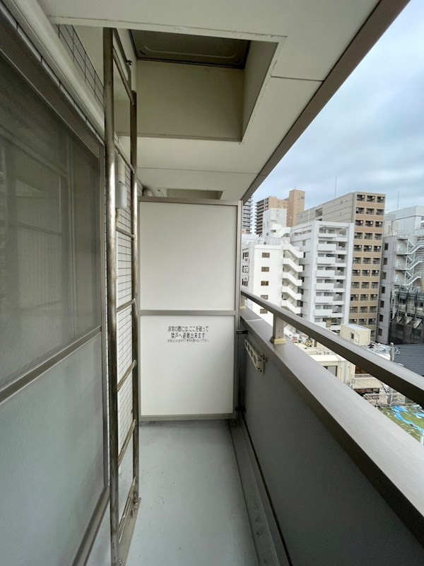 B-RISE元町のバルコニー