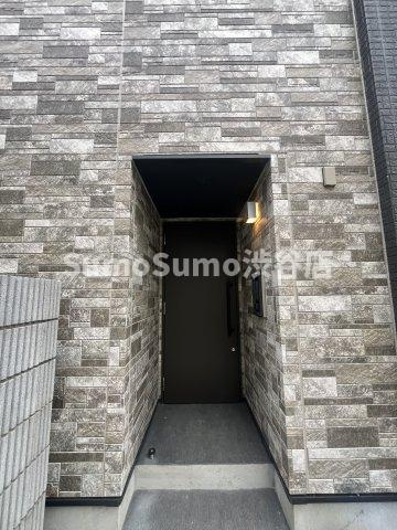 MELLAS祐天寺のエントランス