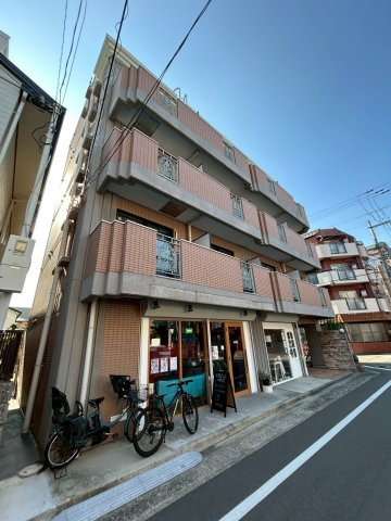 オズコート神戸本山の外観