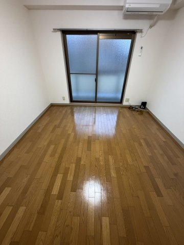 コーポ岡田の寝室