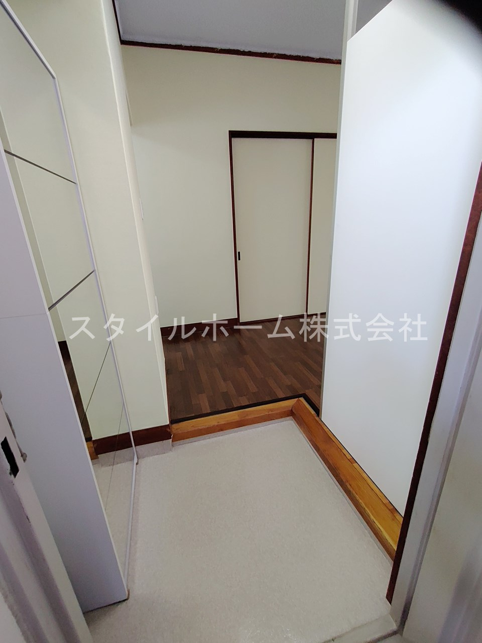 山中荘　Aの玄関