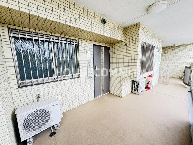 サンクレイドル佐倉のエントランス