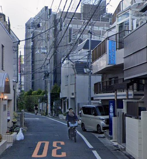 中野区中央１丁目の事務所の周辺