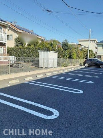 ヴィラ　プラシードＡの駐車場|当社、チルホームのHPもご覧ください(^^)/物件情報多数♪