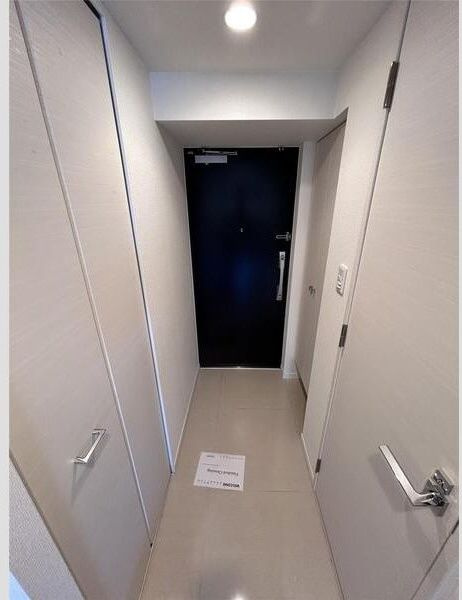 S-RESIDENCE新大阪駅前の玄関