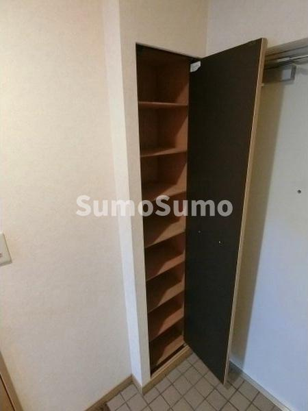 プレデュパルク壱番館の収納