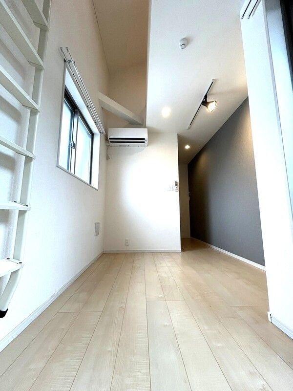 ガーデンシティ桜の居間・リビング