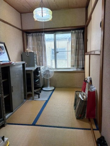 閑静な住宅地●リフォームやリノベーション用に最適●収納充実５Ｋ●山科区川田菱尾田の和室|２階和室