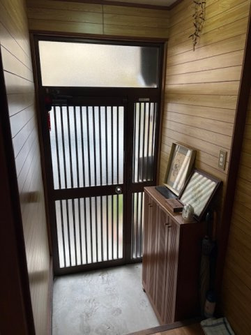 閑静な住宅地●リフォームやリノベーション用に最適●収納充実５Ｋ●山科区川田菱尾田の玄関|玄関