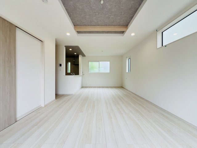 知多郡東浦町藤江三丁9番7他『仲介手数料無料』新築一戸建て・建売の居間・リビング
