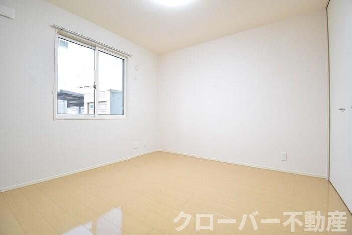ヴェルデ柞原の内装|洋室６．２帖