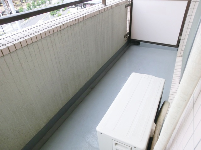 リヴィエールレジョンのバルコニー|バルコニースペースです。