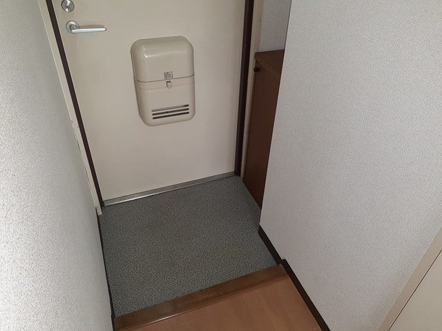 ラフィネアルブルの玄関