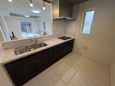 【キッチン】 | 沖縄市登川（全5棟）2号棟 | 2号棟　ビルトイン食洗機付き♪