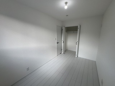 【洋室】 | 沖縄市登川（全5棟）2号棟 | 2号棟　洋室5帖＋CL付き♪