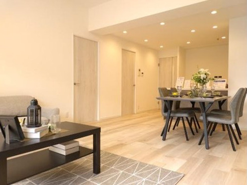 ジークレフ西宮鳴尾の居間・リビング