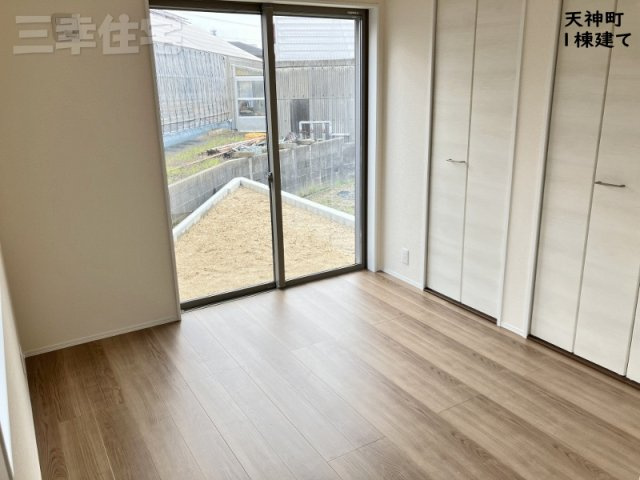 碧南市天神町の洋室|リビングと続き間になる洋室4.5帖