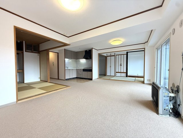 フロンティアビレッジ琴似コートの居間・リビング