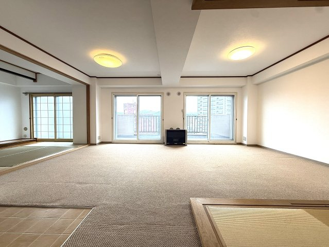 フロンティアビレッジ琴似コートの居間・リビング