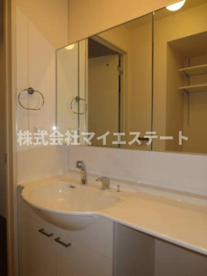 【洗面所】 | ライジングサン西宮 A棟 | 別部屋写真使用