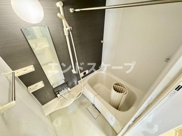 カラーズ ガーデンの浴室|高崎、前橋、伊勢崎エリアのお部屋探しはエンドスケープまで！お客様の理想お聞かせ下さい♪
