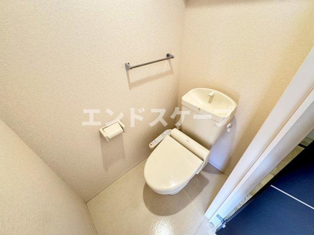 カラーズ ガーデンのトイレ|高崎、前橋、伊勢崎エリアのお部屋探しはエンドスケープまで！お客様の理想お聞かせ下さい♪
