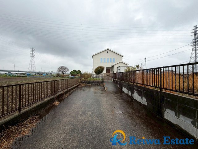 中古戸建　高座郡寒川町田端の駐車場