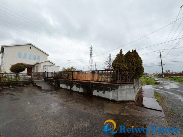 中古戸建　高座郡寒川町田端の前面道路含む現地写真