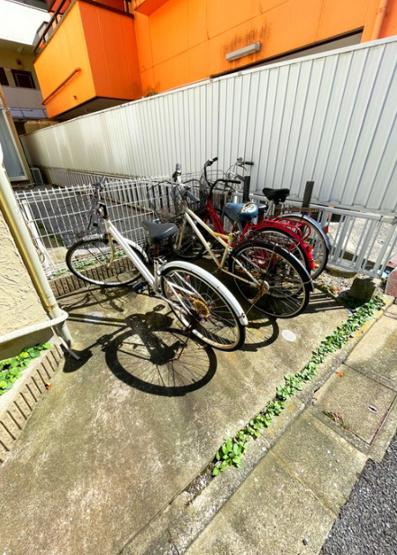 【駐車場】