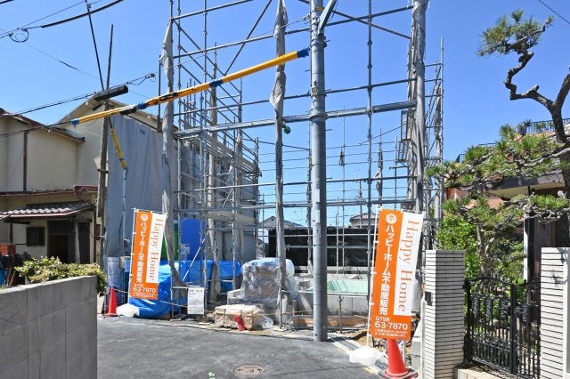 テラシエ伊丹6丁目新築一戸建て│4LDK+駐車駐輪