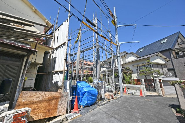 テラシエ伊丹6丁目新築一戸建て│4LDK+駐車駐輪の外観|限定1区画のZEH水準住宅です。詳しくはお気軽にお問い合わせ下さい。